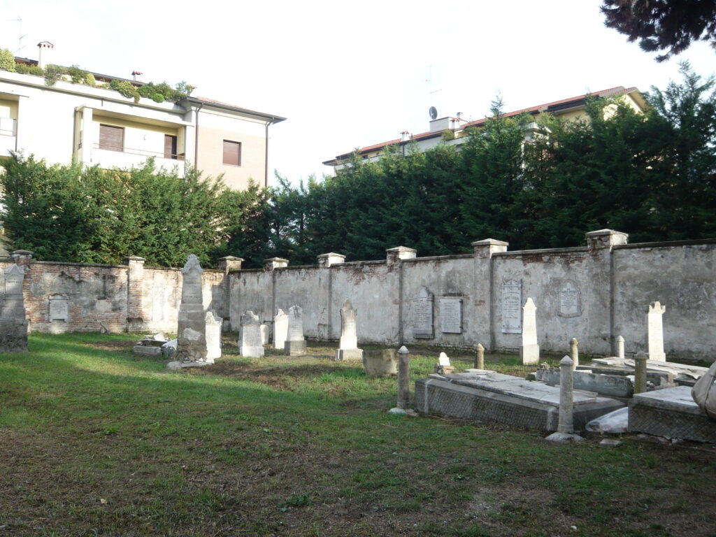 Cimitero ebraico di Viadana - Mantova